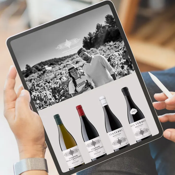 Terroir sense fronteres wine bottles tablet mockup